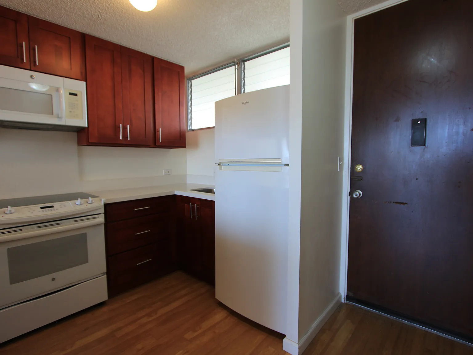 1 bed, 684 sqft, $2,600 — Photo 2