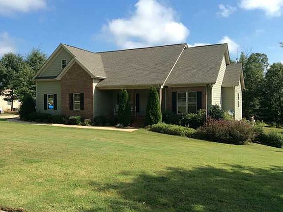 2nd image of 115 Oakwood Dr