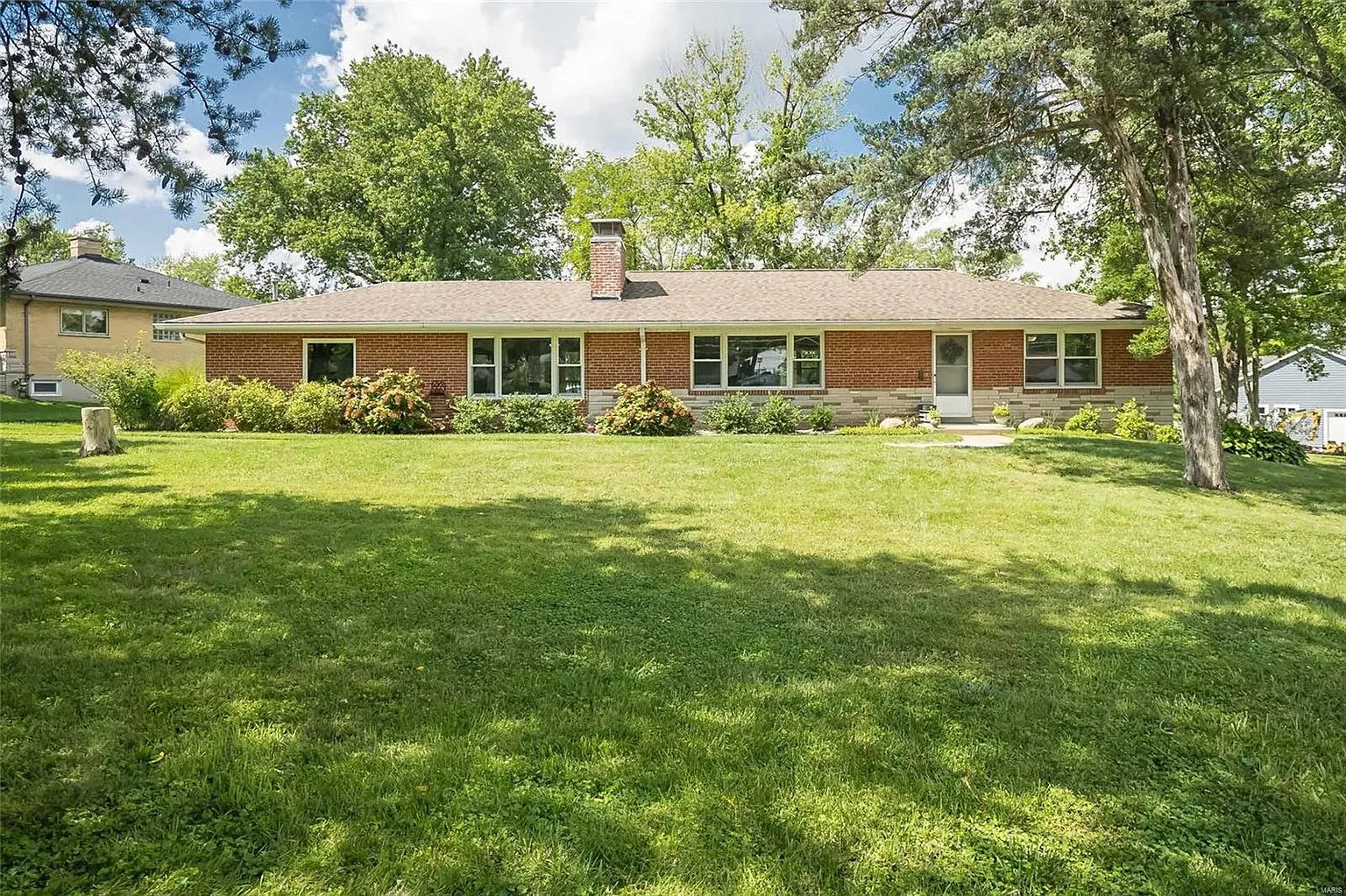 10601 Lavinia Dr photo 1