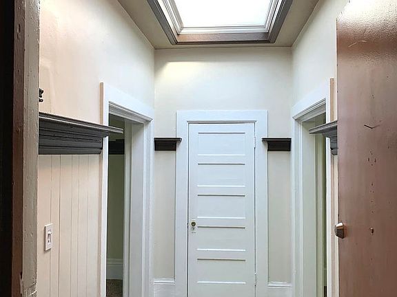 3rd image of 486 Hayes St