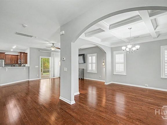 5th image of 61 Winslow Circle