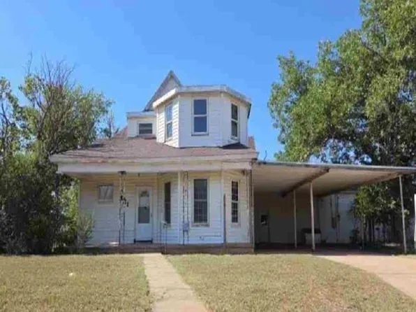 321 W B Ave, Elk City, OK 73644