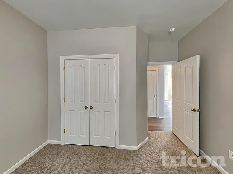 5801 Crimson Oak Ct — Photo 10