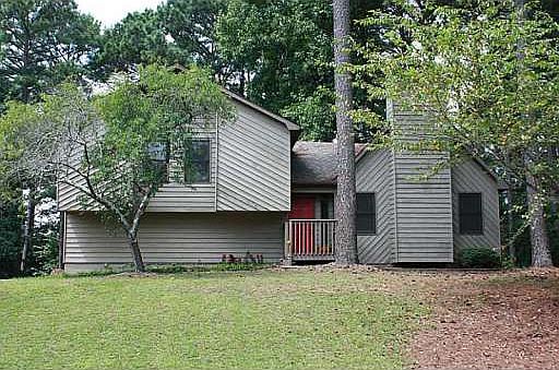 2nd image of 604 Victoria Ln
