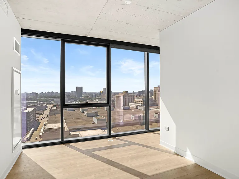 234 W Polk St #3/2 — Photo 9