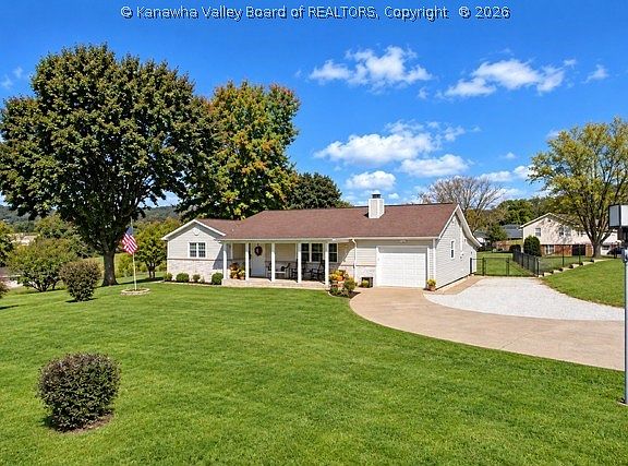 3rd image of 51 Quenwood Ln
