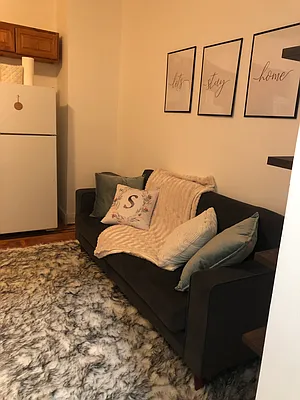 Rented by Grand Group Realty | media 10