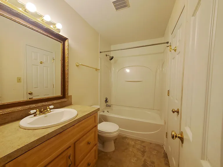 3317 Windsor Dr — Photo 12