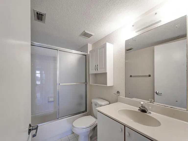 4025 N Federal Hwy #B311 — Photo 14