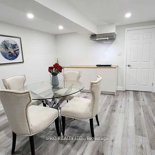 2595 Windjammer Rd — Photo 1