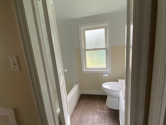 5th image of 1114 N Brookfield St #498121