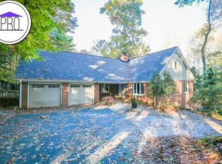 1917 Oakland Dr, Winston Salem, NC 27106