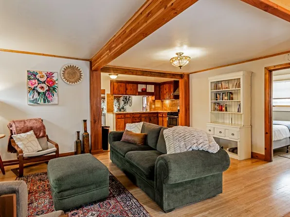 1062 NW Columbia St, Bend, OR 97703