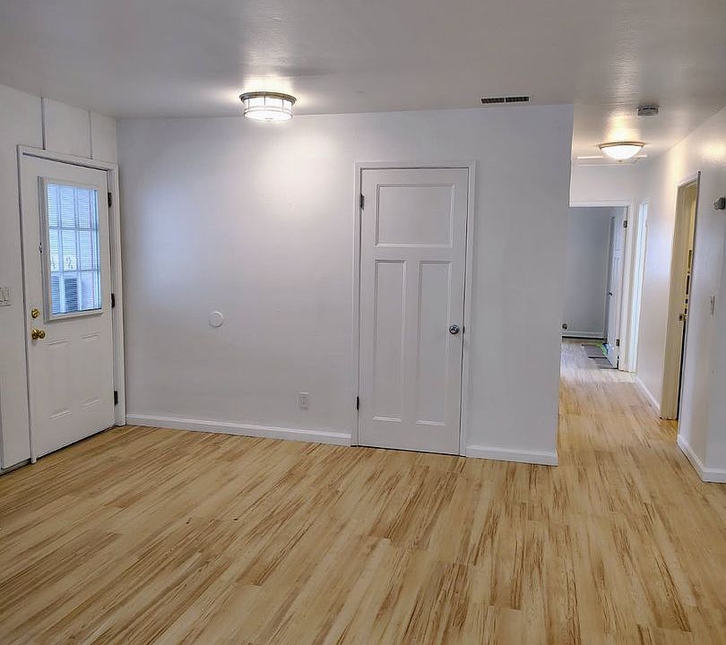 1st image of 1492 Dolphin Dr