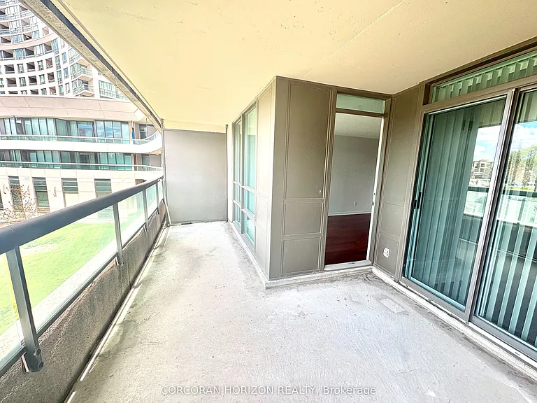 503 Beecroft Rd #216 — Photo 15