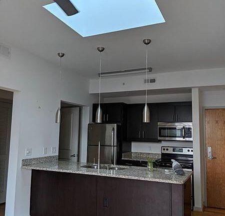 2nd image of 1905 Cedar St APT 410
