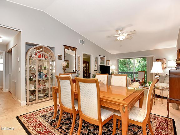 2nd image of 203 S Orchard St APT 3C