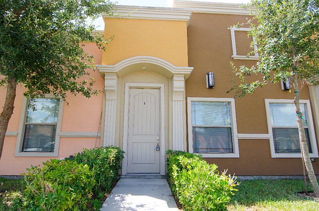1st image of 3136 Regal Dr APT B