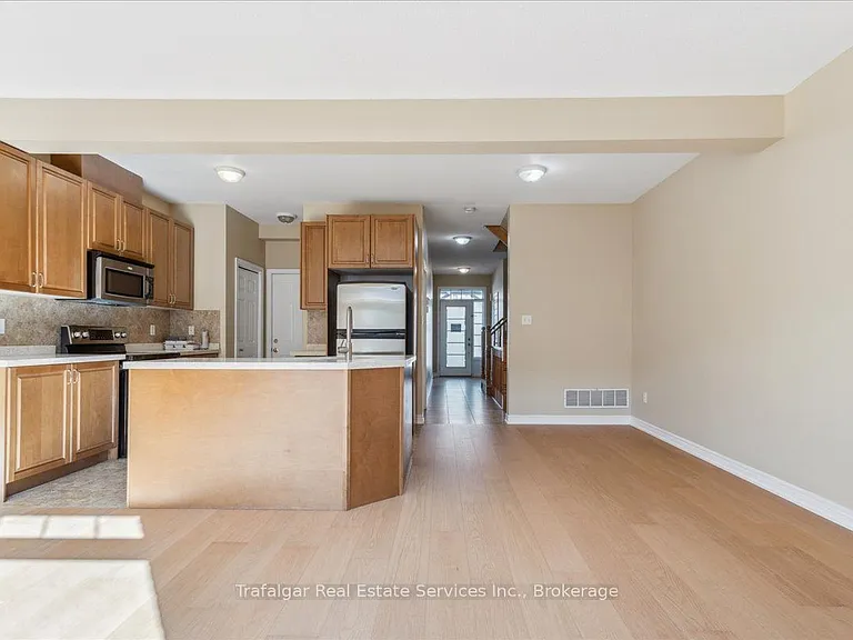 2089 Tovell Dr — Photo 9