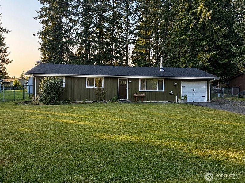 2nd image of 930 Robin Hood Loop