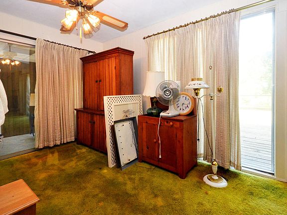 5th image of 35464 Riverview Dr