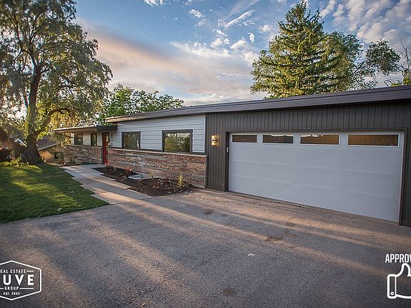 3rd image of 3425 E Bernada Dr