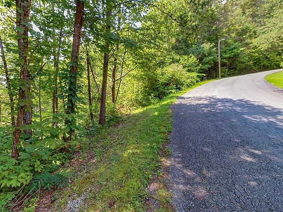 3rd image of 3334 Fiddler South Way Lot 33&34