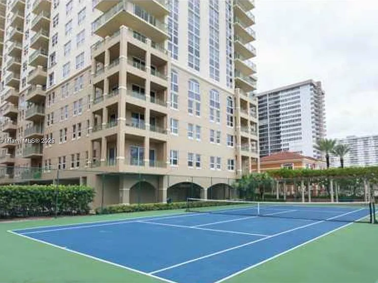 2069 S Ocean Dr #Townhouse 16 — Photo 15