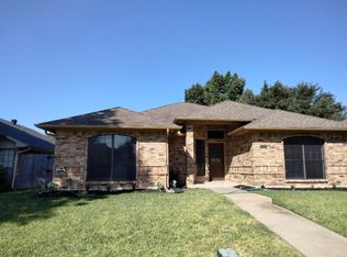 1107 Appleton Dr, Mansfield, TX 76063