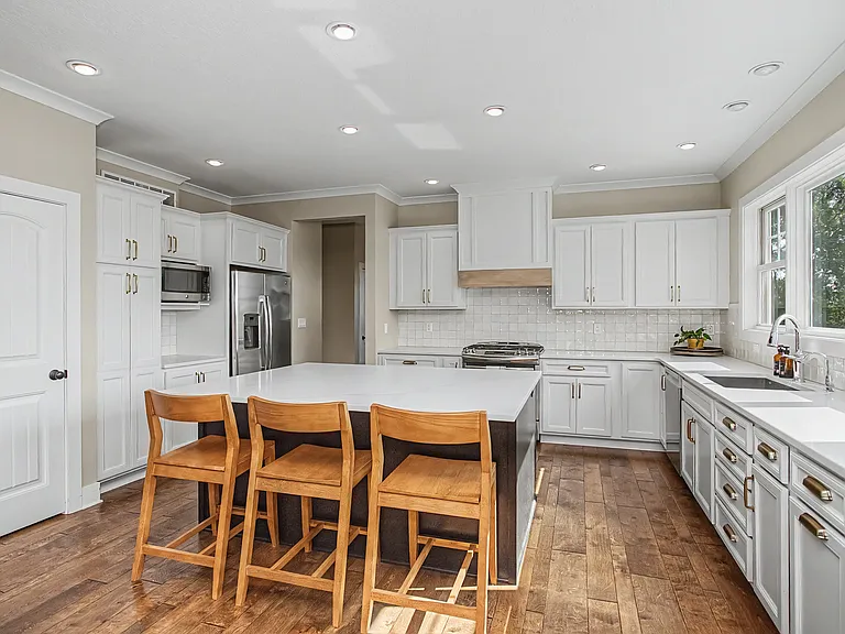 2708 Harrison Rd — Photo 9