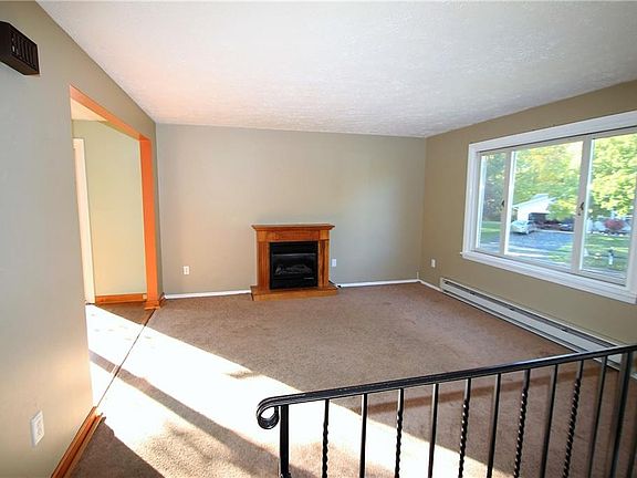 4th image of 29 Tallwood Dr