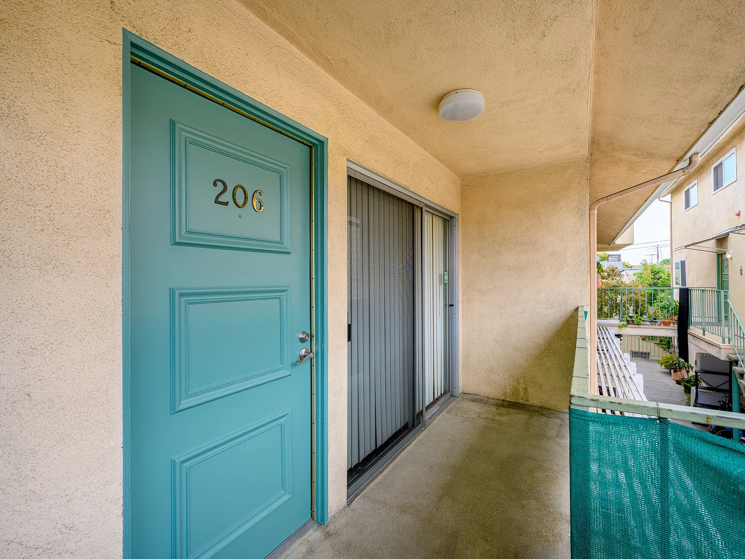 2 bed, 956 sqft, $2,850 — Photo 3