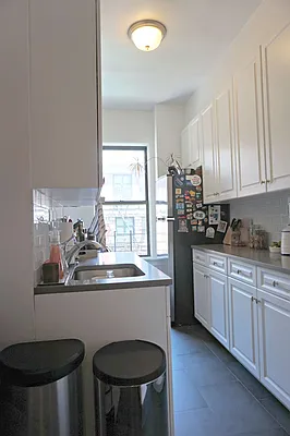 Rented by Metropolitan Equities | media 5