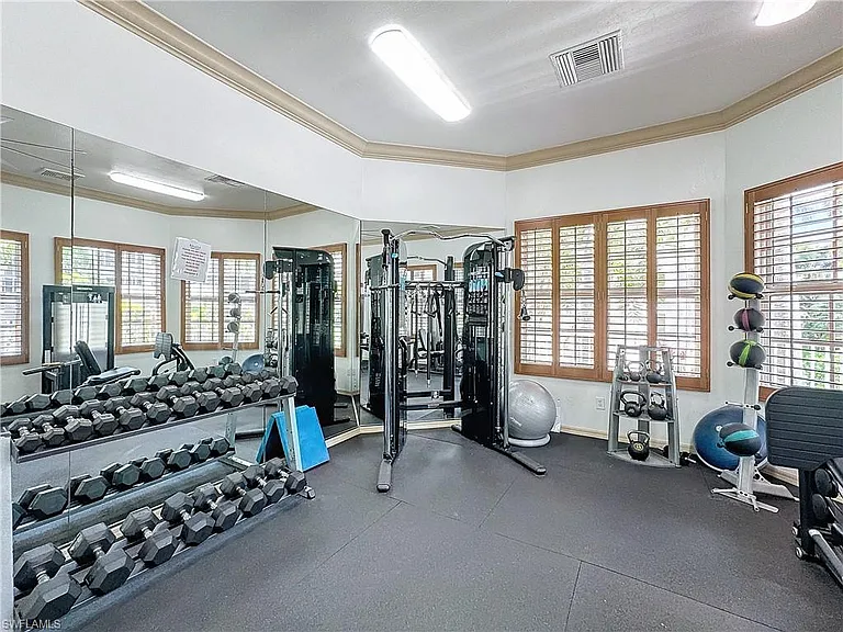 400 Flagship Dr #501 — Photo 37