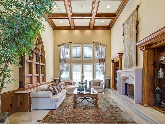 4th image of 4400 Deerhaven Ct