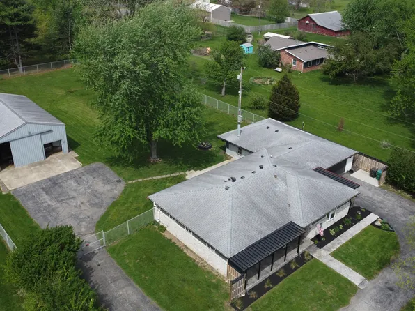 1208 S 500 W, New Palestine, IN 46163