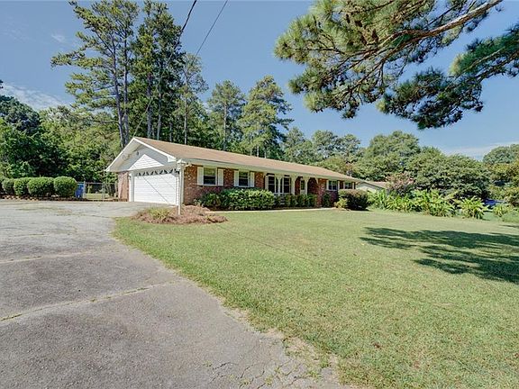 4th image of 2474 West Rd