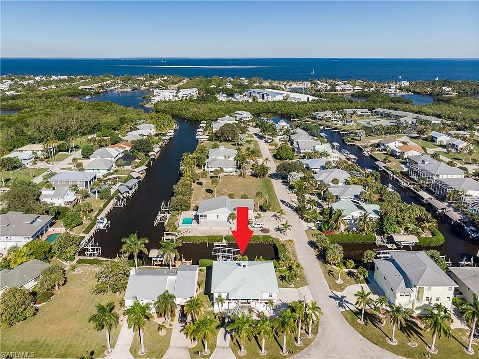 1st image of 7874 Breakwater Ct