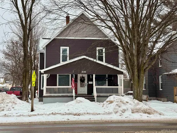 216 N Teal Lake Ave, Negaunee, MI 49866