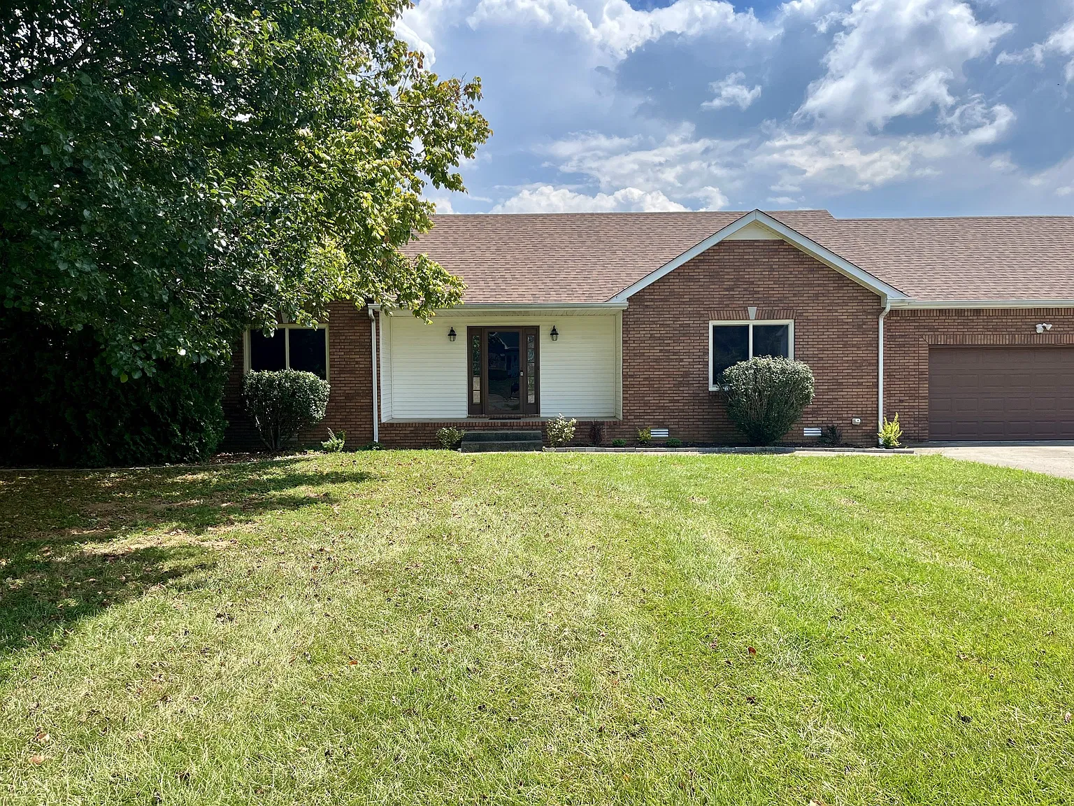 3 bed, 1579 sqft, $1,750 — Photo 1
