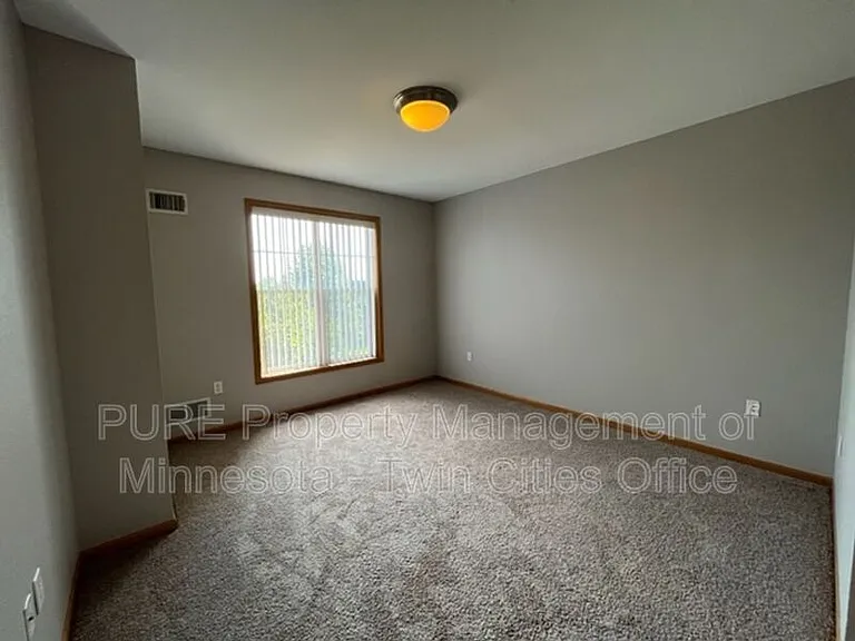 1800 Graham Ave #224 — Photo 16
