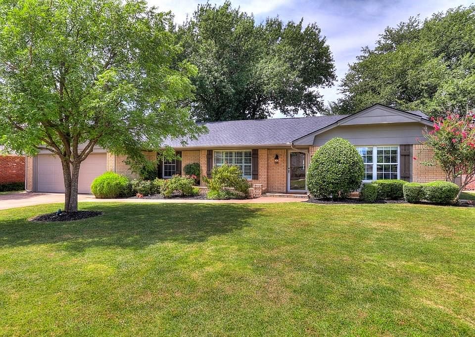 1st image of 3021 Kerry Ln