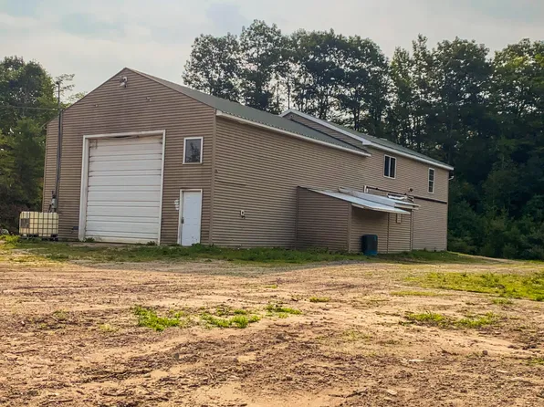 14 Birch Way, Hebron, ME 04238