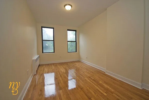 Rented by New York Dwellings LLC | media 9