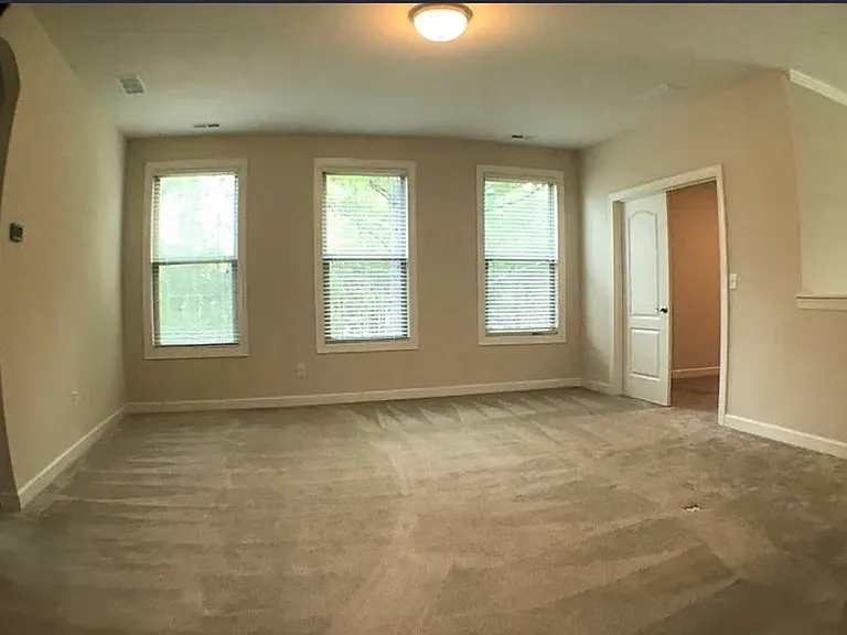 4757 Shire Ct — Photo 9