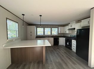 9 Mockingbird Ln, North Fond Du Lac, WI 54937