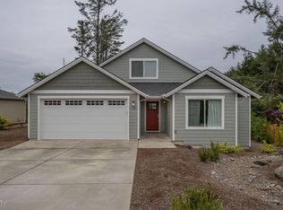 1325 SE 41st St, Lincoln City, OR