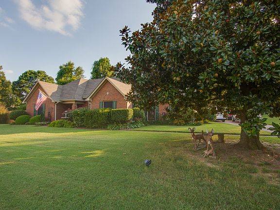 4th image of 735 Dogwood Trail Cv