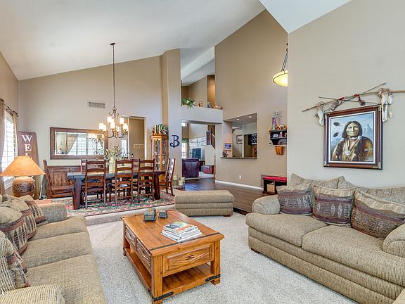 4th image of 1328 W Amberwood Dr