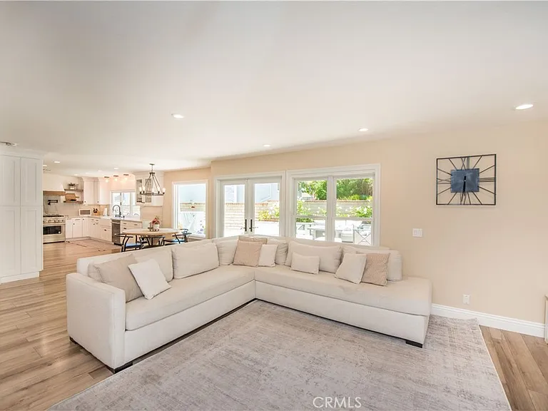 270 S Riverwood Cir — Photo 19